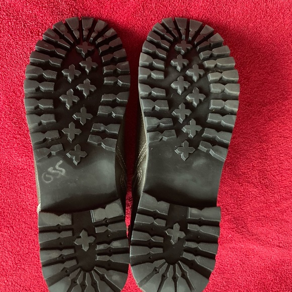 Cliffs by White Mountain Women's size 10 M greenish-brown Hiking Style Boots - Picture 4 of 4